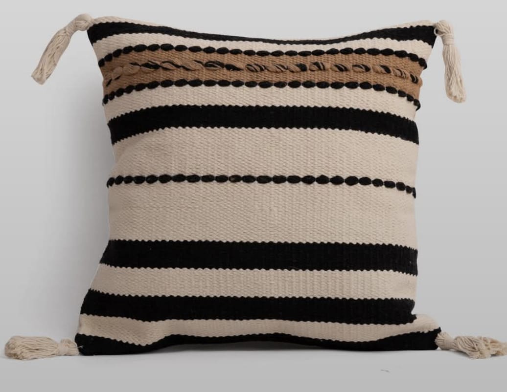 Handmade wool cushion-S434