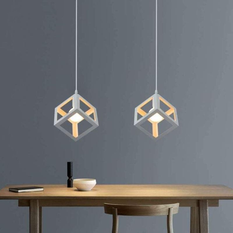 Pendant, Black / White - SI195