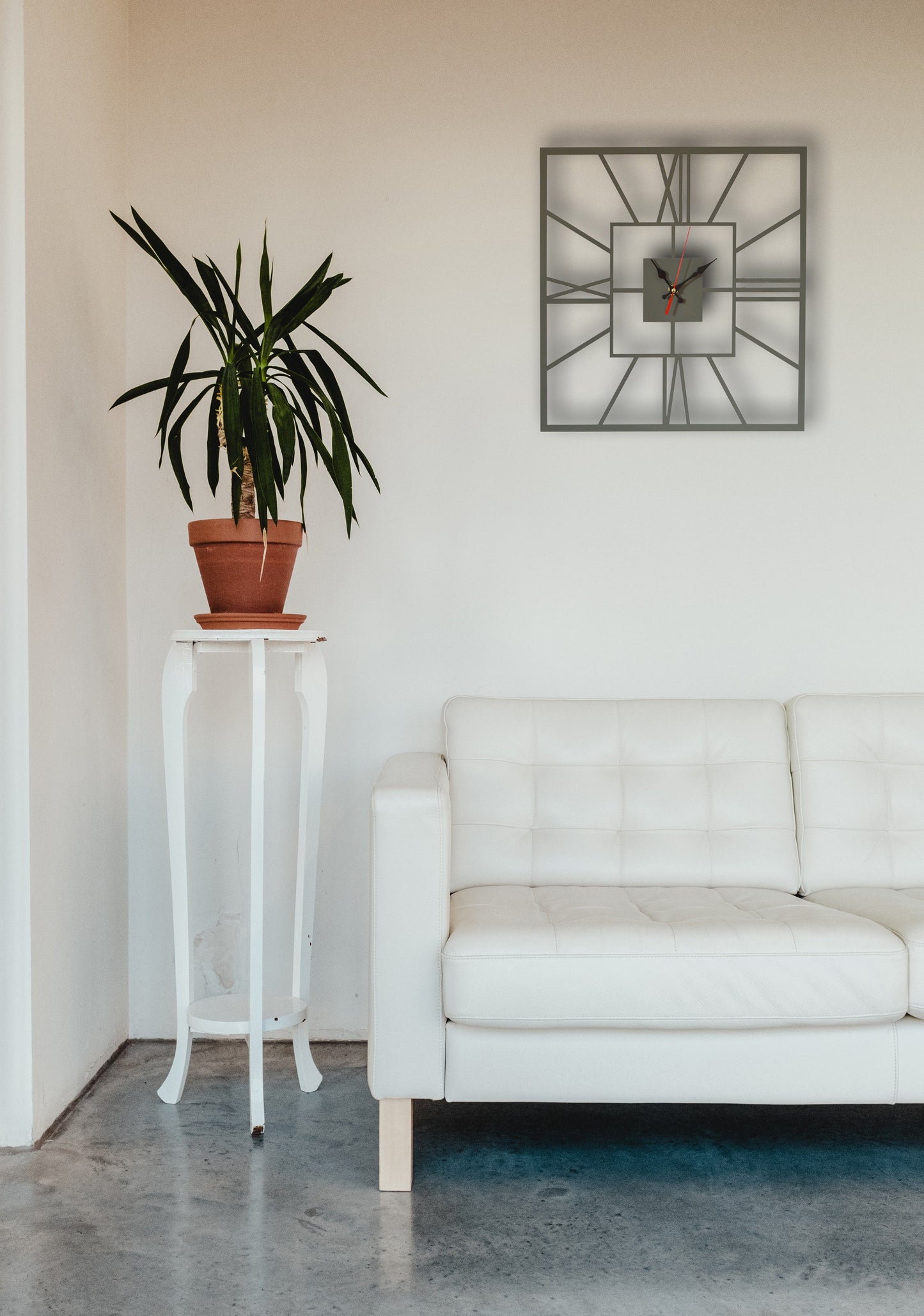 square latin silver Clock-TM 013SI