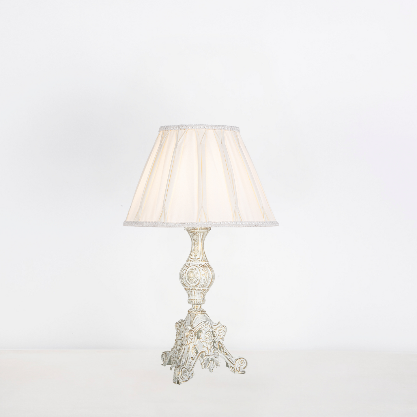 Table Lamp-Ta_Ne_Cl_049