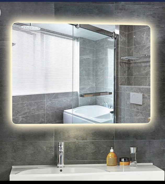 zg 2035-mirrors d. Grits in a distinctive geometric shape with yellow light