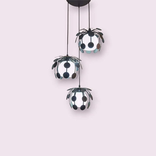 Modern pendant, 3 bulbs-as-400