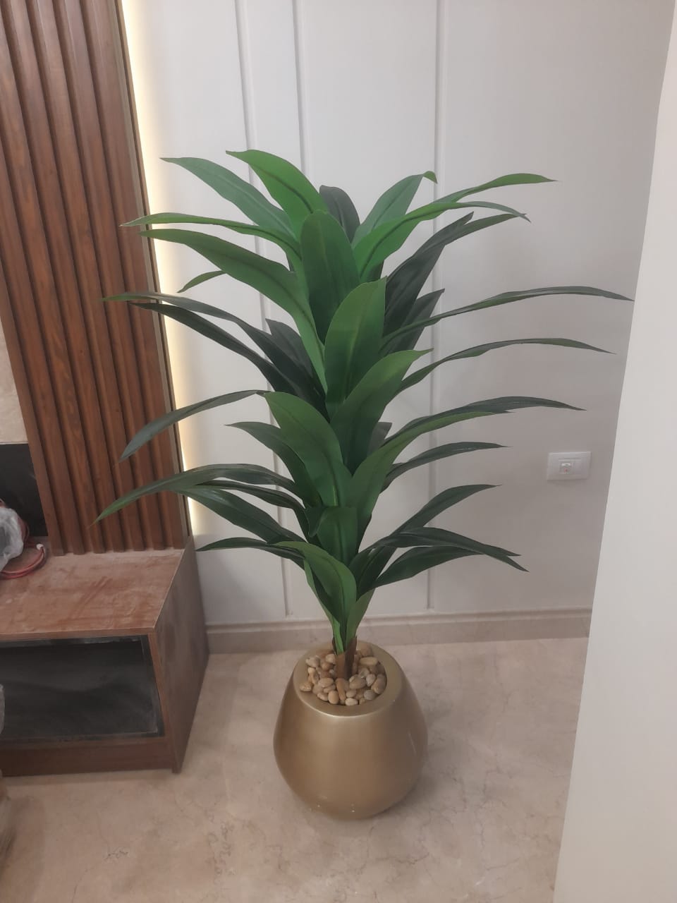 Fiberglass planter with artificial plant - 110 x 50 cm-HMLX88